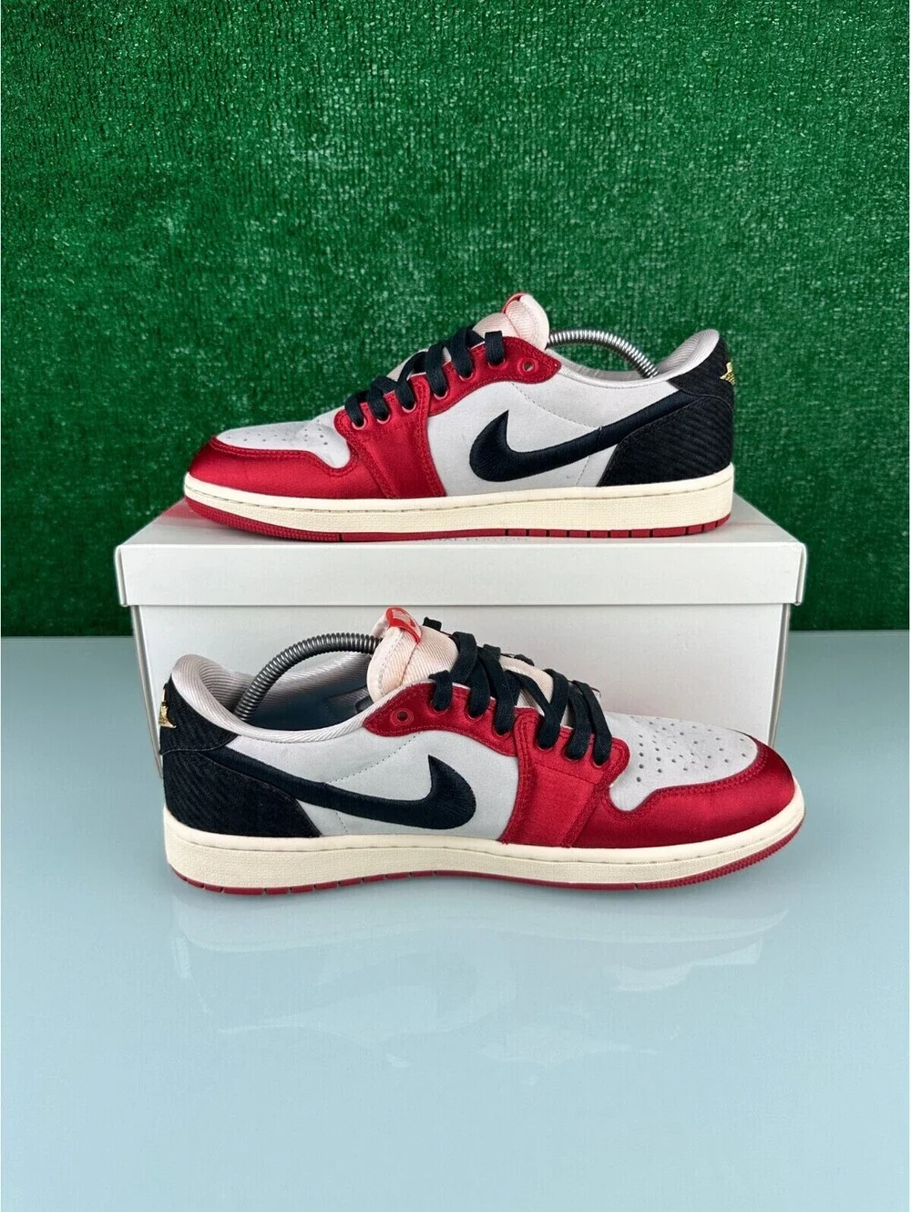 Trophy Room x Air Jordan 1 Retro OG SP Low Rookie Card Away